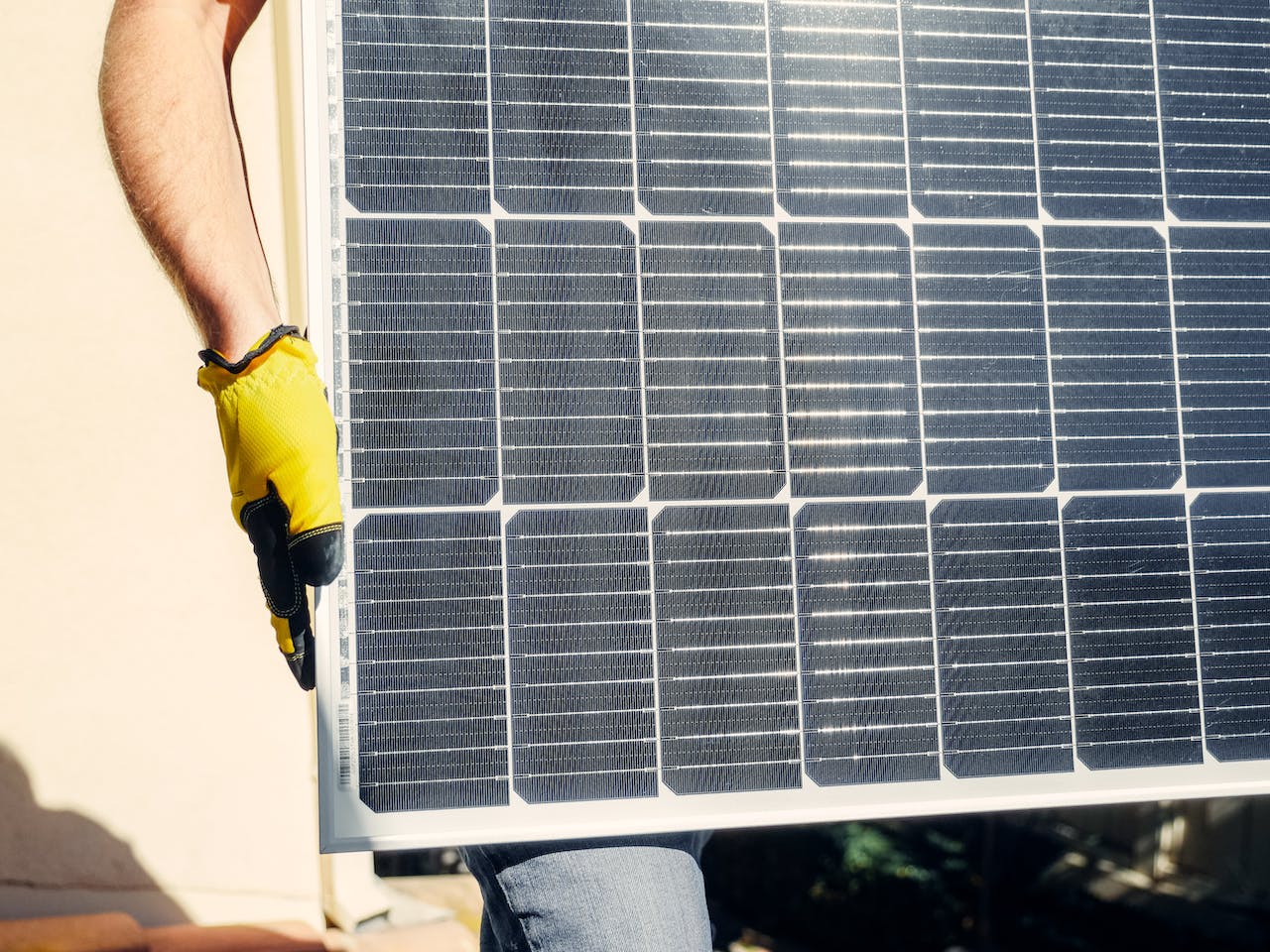 Zonnepanelen: Een Groene Stap Vooruit voor Nieuw-Vennep